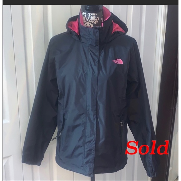 The North Face Jackets & Blazers - EUC North Face Lightweight Rain Jacket Size Large